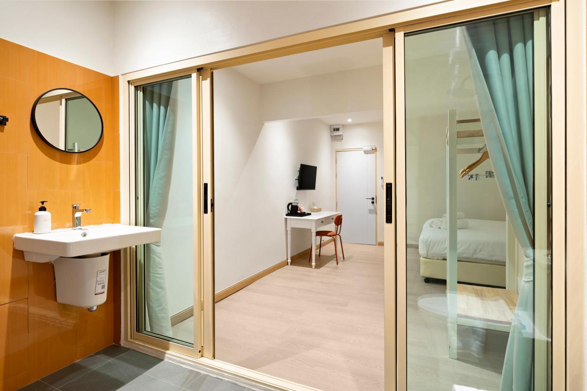 Hotel Horange Phuket Town Pokoj fotografie